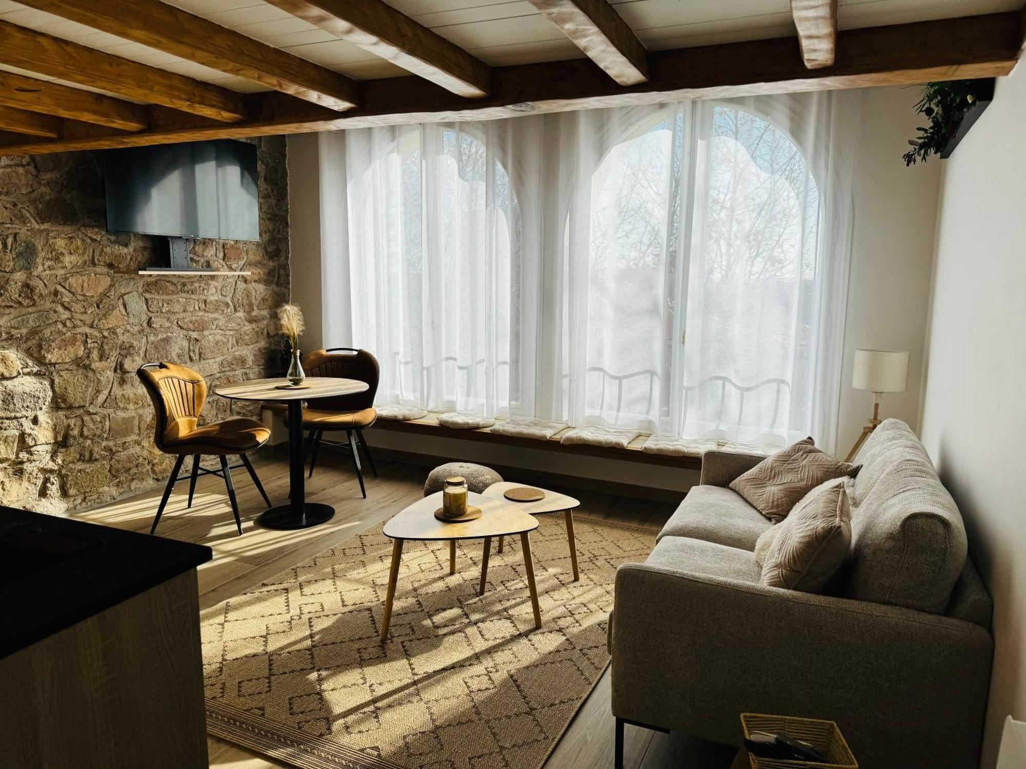 Appartement & *